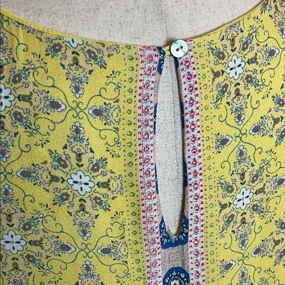 Sundance Size 12 Yellow Boho Medallion Maxi Dress 100% Rayon - Picture 5 of 7